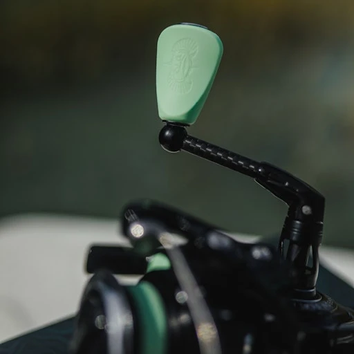 Elite Carbon Series 2000 Spinning Reel - Seagrass 3 Elite Carbon Series 2000 Spinning Reel - Seagrass - Image 3